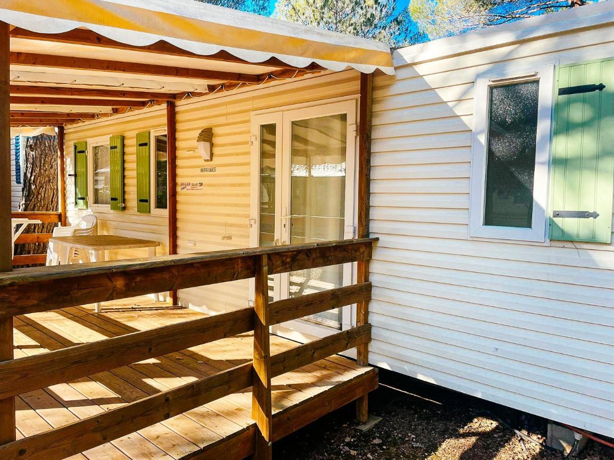 3 Bedroom Chalets Camping Lei Suves - Joycasa Roquebrune-sur-Argens Exterior foto